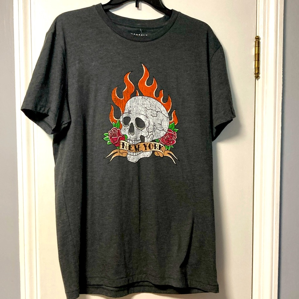 NWT Aeropostale Skull New York Tshirt Large